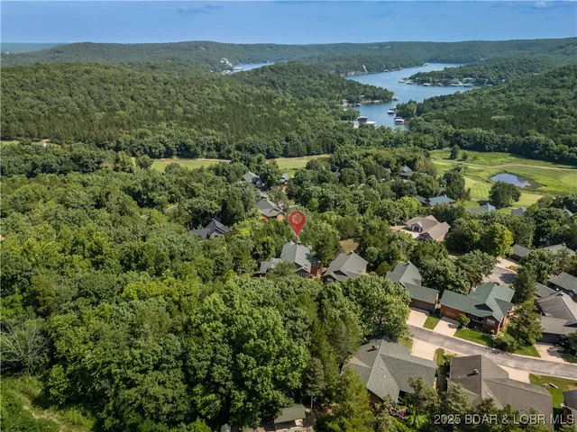 $525,000 | 216 Weiskopf Way, Camdenton, MO 65020