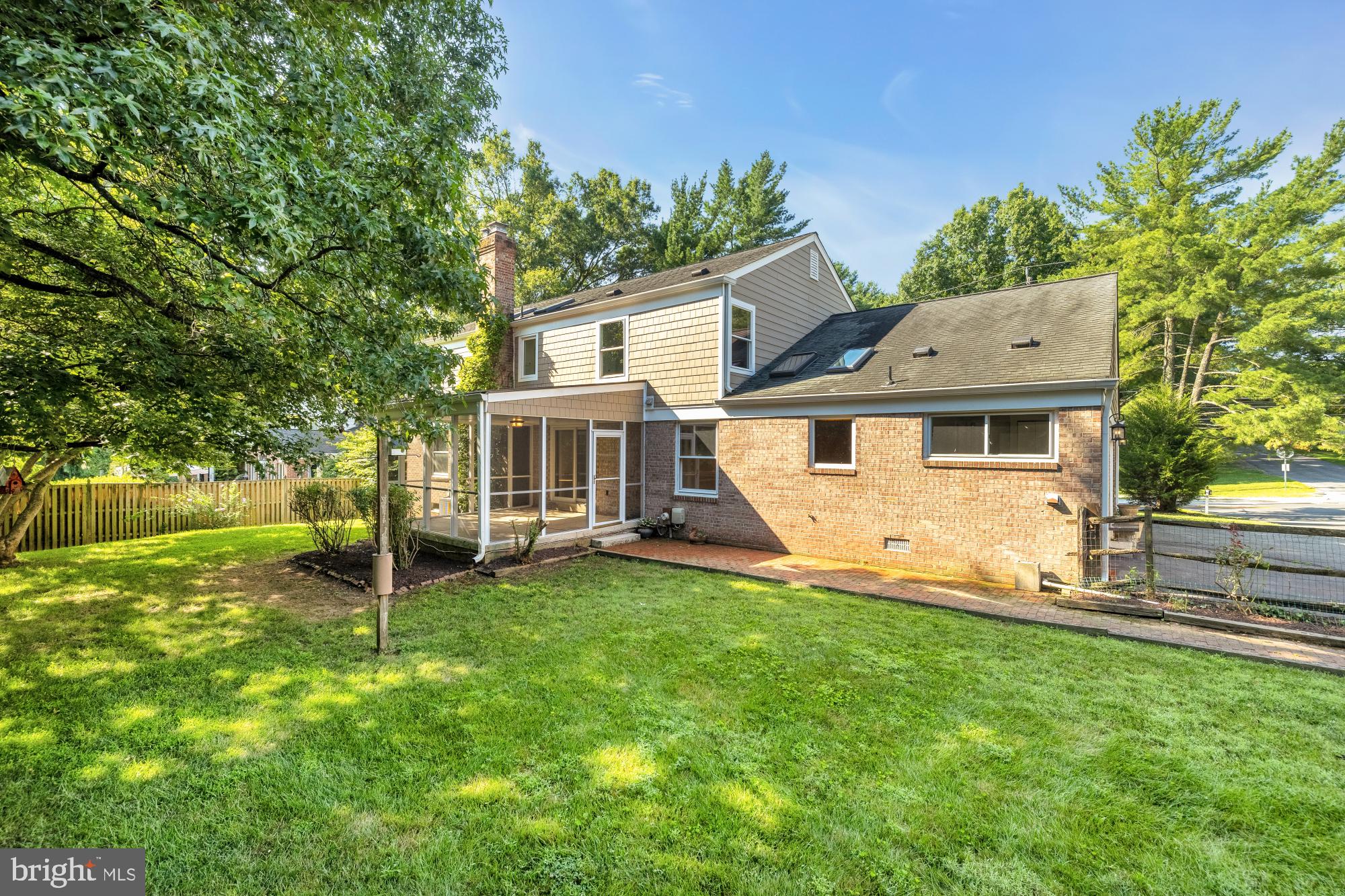 8705 Bells Mill Road Potomac, MD 20854 - Photo 52 of 56