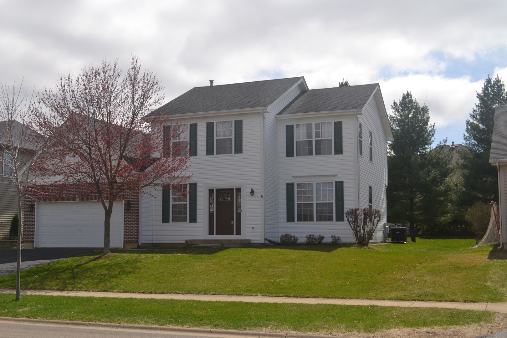 269 Hampton Road Sugar Grove, IL 60554 - Photo 1 of 22 Gallery Image 1