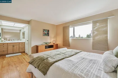 $1,375,000 | 92-92 Gaywood Place, Moraga, CA 94556