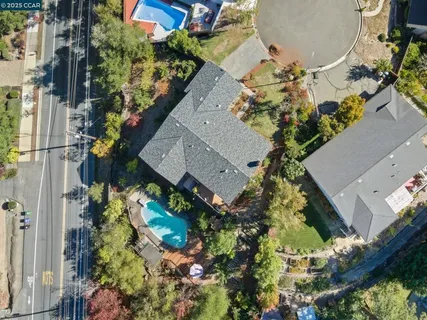 $1,375,000 | 92-92 Gaywood Place, Moraga, CA 94556