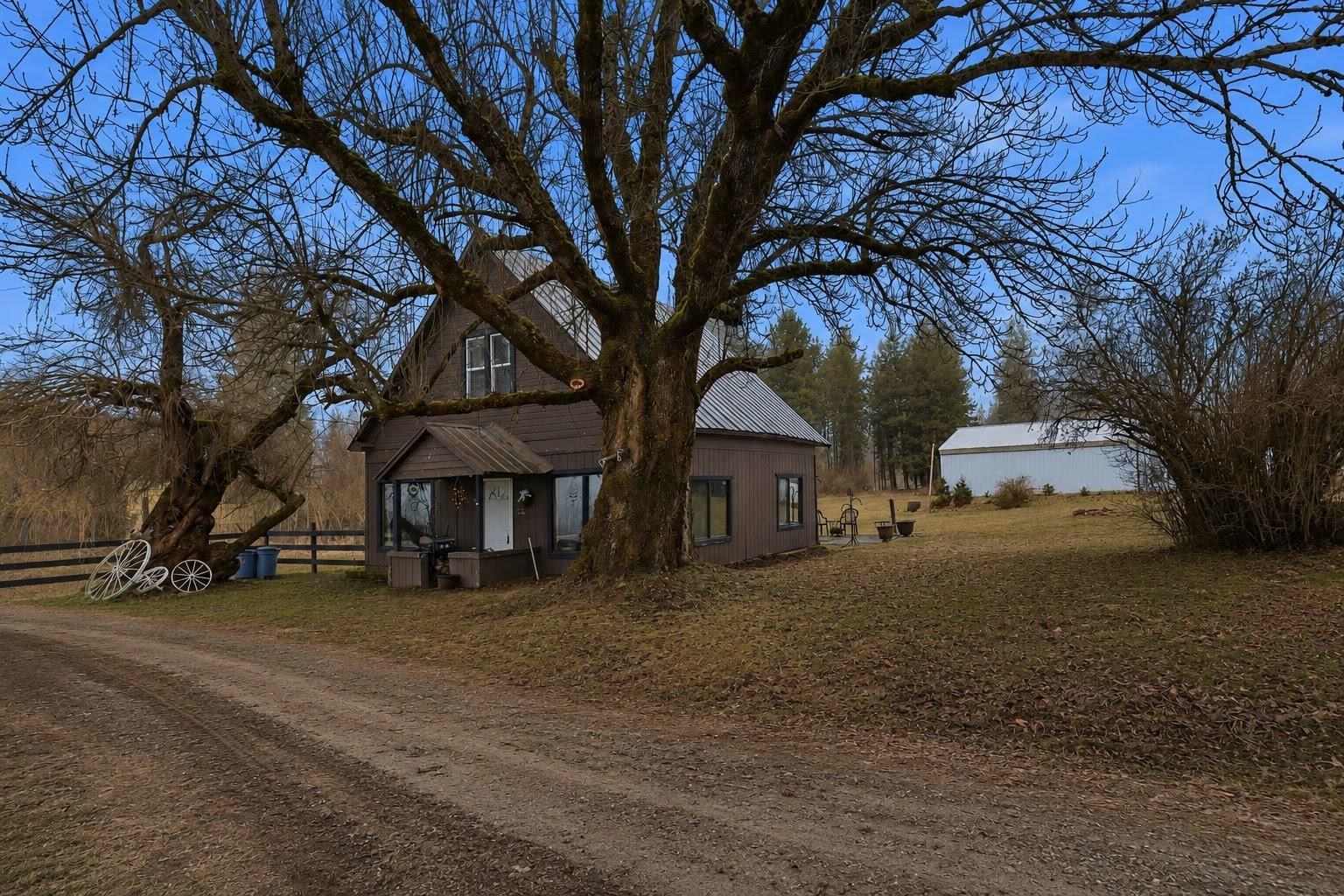 305 River Road Usk, WA 99180 - Photo 2 of 31