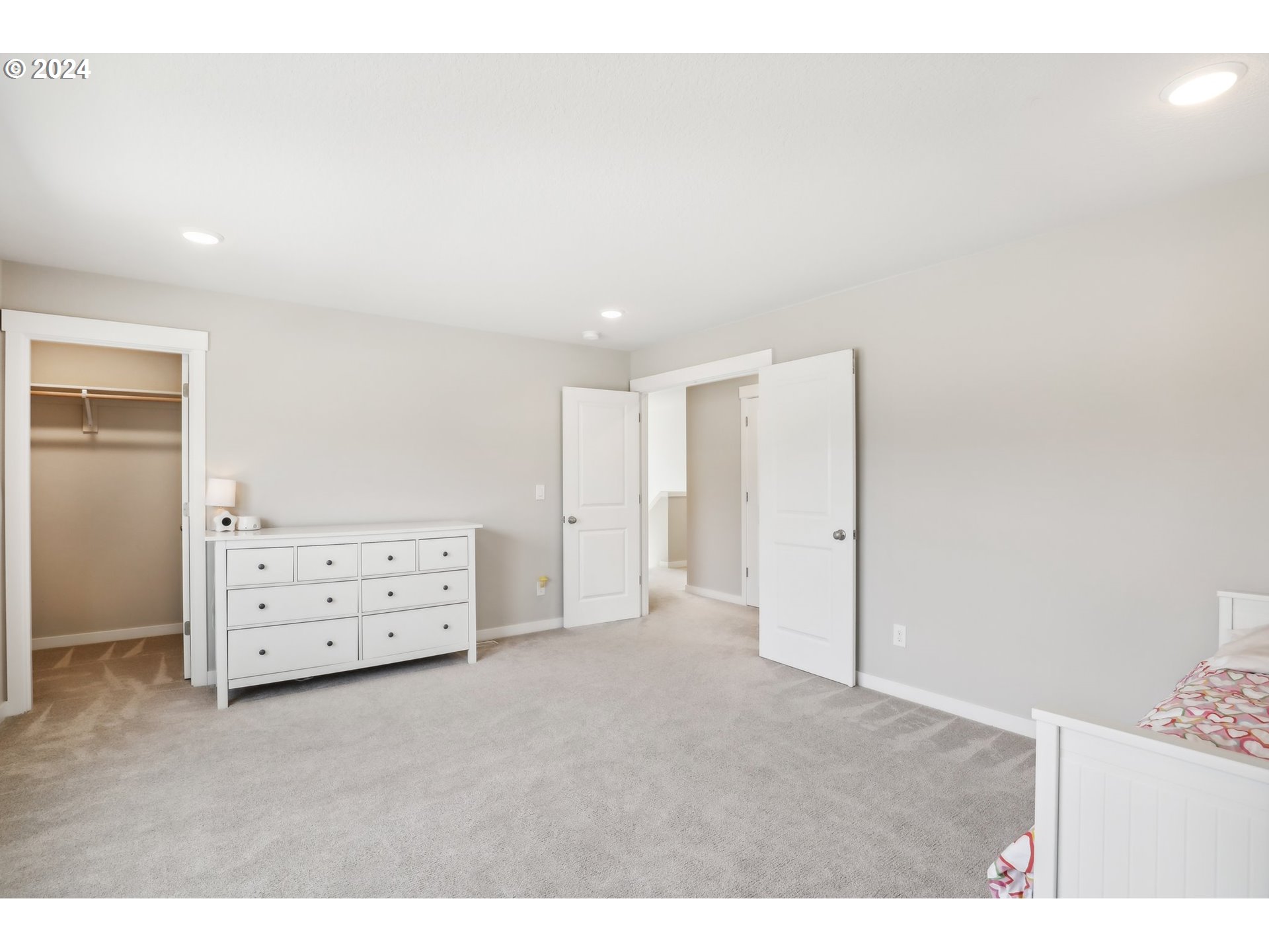 1817 Northeast 171st Street Ridgefield, WA 98642 - Photo 25 of 32 a view of an empty room
