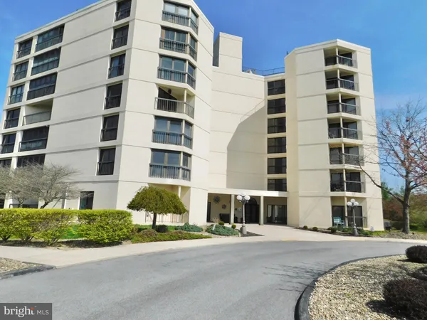 $225,000 | 415 Parkview Lane, Unit PH603, Altoona, PA 16601