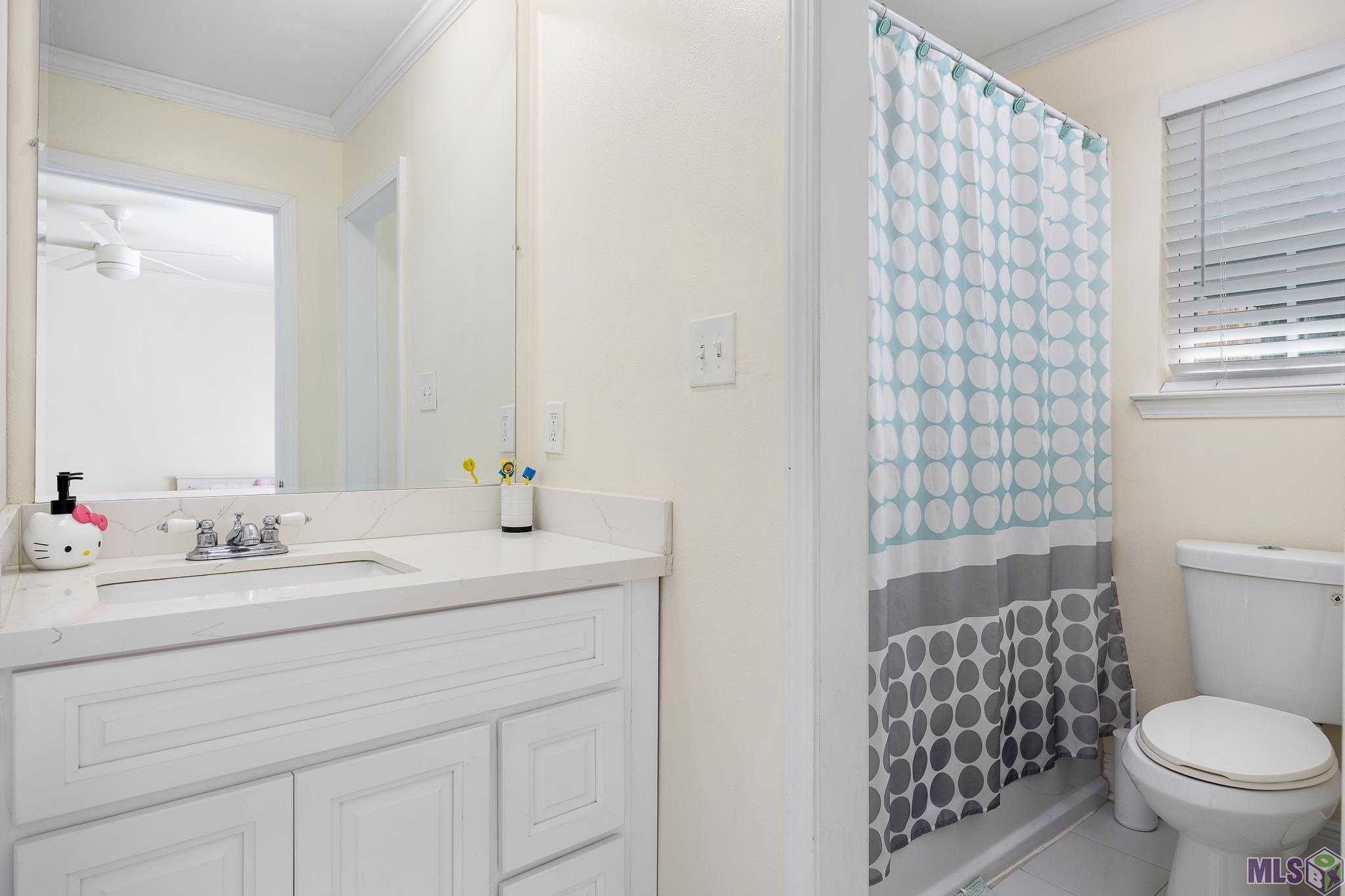 7463 Proxie Drive Baton Rouge, LA 70817 - Photo 17 of 24 Bathroom 2