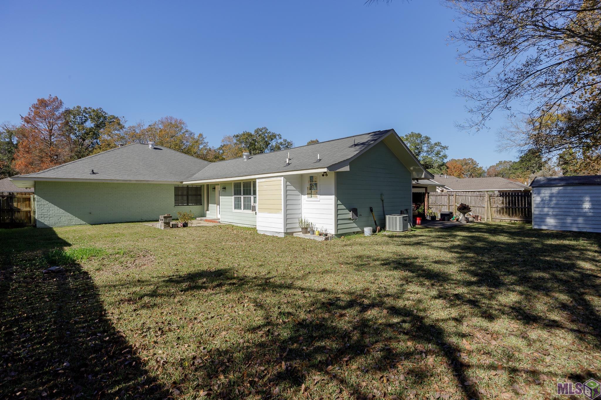 7463 Proxie Drive Baton Rouge, LA 70817 - Photo 22 of 24 Backyard