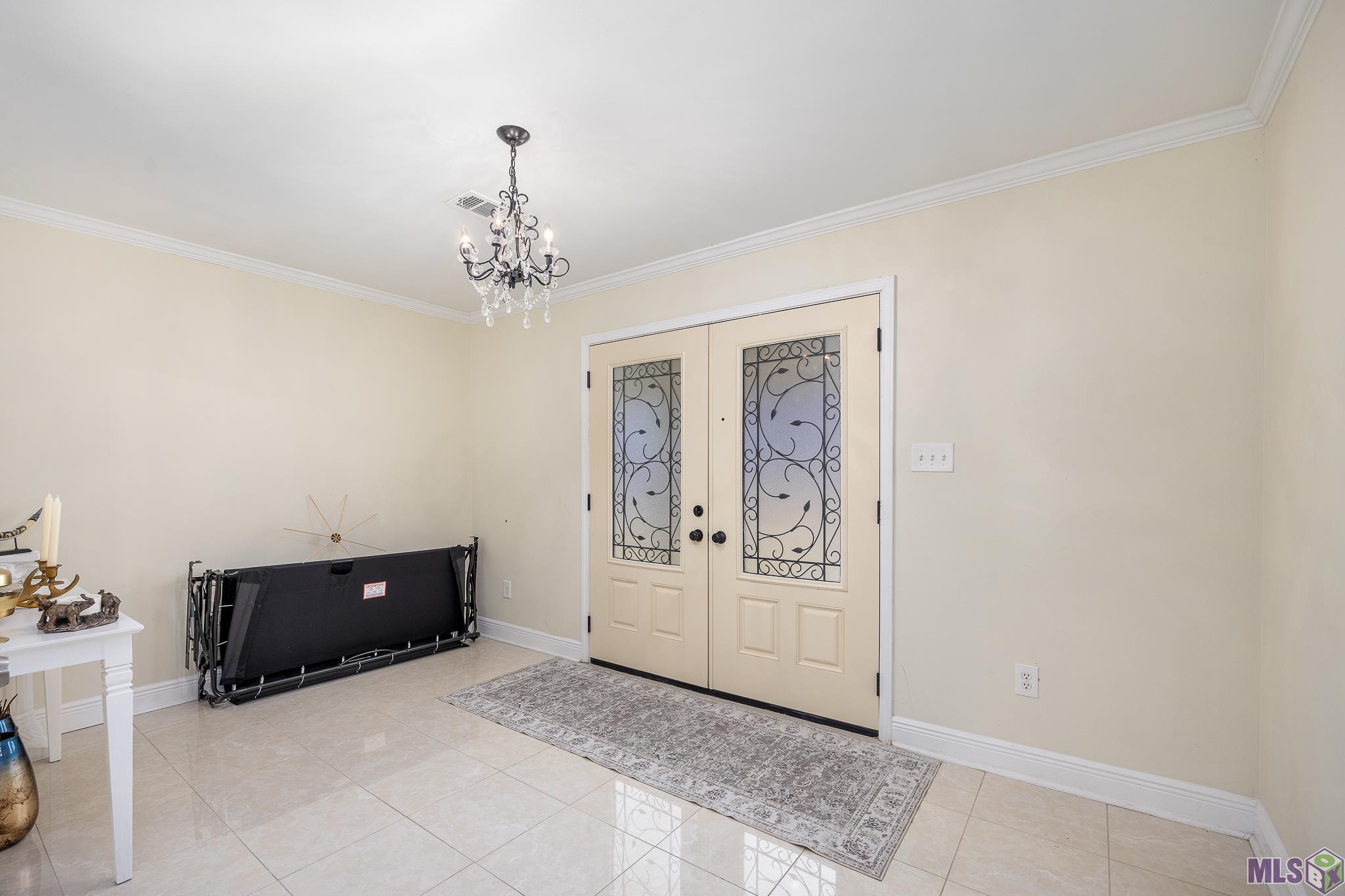 7463 Proxie Drive Baton Rouge, LA 70817 - Photo 3 of 24 Foyer