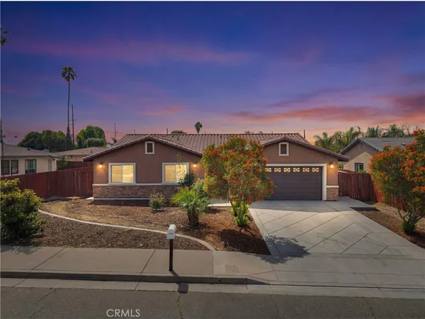 $695,000 | 3118 Mendoza Way, Riverside, CA 92504