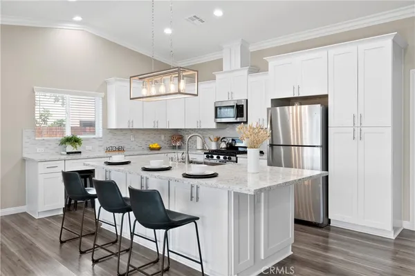 $695,000 | 3118 Mendoza Way, Riverside, CA 92504