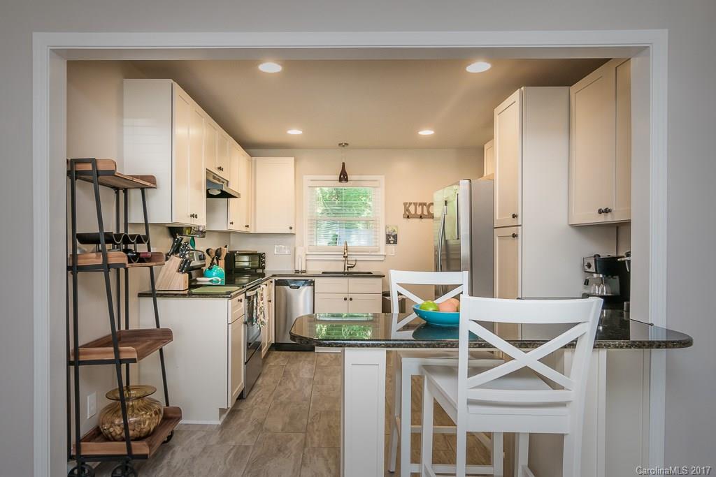 2051 Eaton Road Charlotte, NC 28205 - Photo 5 of 22 Gallery Image 5