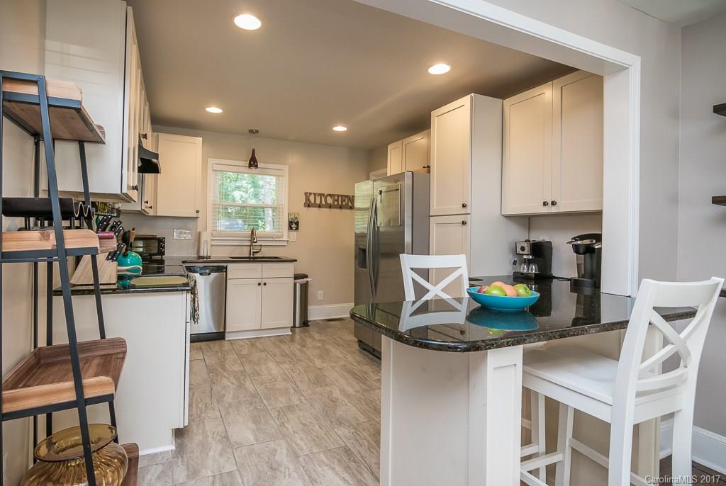 2051 Eaton Road Charlotte, NC 28205 - Photo 7 of 22 Gallery Image 7