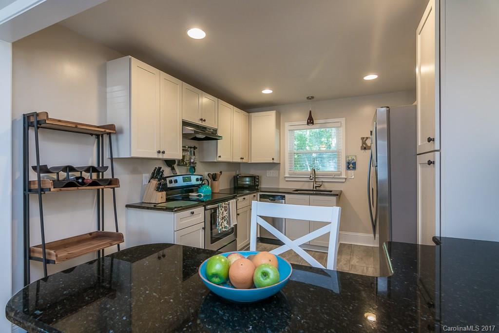 2051 Eaton Road Charlotte, NC 28205 - Photo 9 of 22 Gallery Image 9
