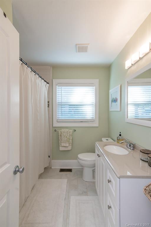 2051 Eaton Road Charlotte, NC 28205 - Photo 10 of 22 Gallery Image 10