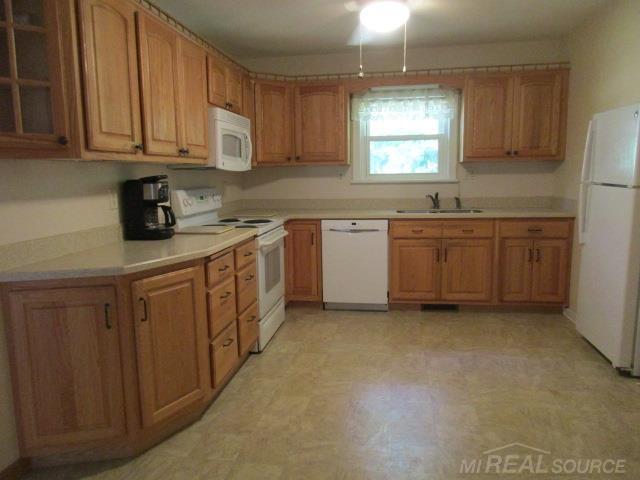 3155 Applegate Road Applegate, MI 48401 - Photo 12 of 36 50042926-11.JPG