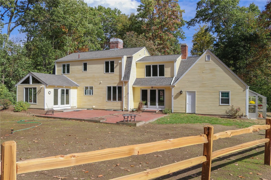 76 Little Pond County Road Cumberland, RI 02864 - Photo 3 of 50