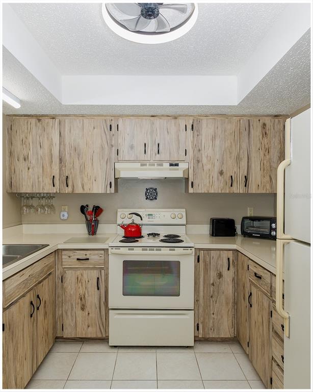 4660 Marine Parkway, Unit 303 New Port Richey, FL 34652 - Photo 14 of 49