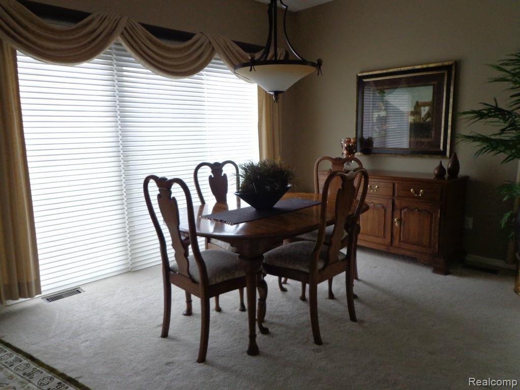 1346 Copper Circle, Unit 22 Rochester, MI 48306 - Photo 13 of 26 Dining Room.
