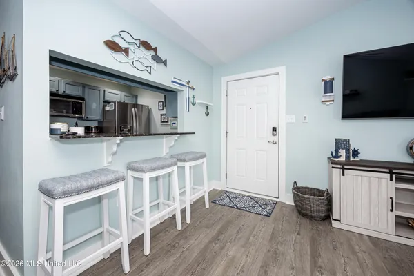 $259,000 | 2421 Beachview Drive, Unit H08, Ocean Springs, MS 39564