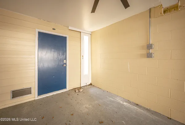 $259,000 | 2421 Beachview Drive, Unit H08, Ocean Springs, MS 39564