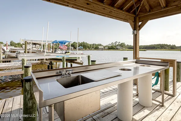 $259,000 | 2421 Beachview Drive, Unit H08, Ocean Springs, MS 39564