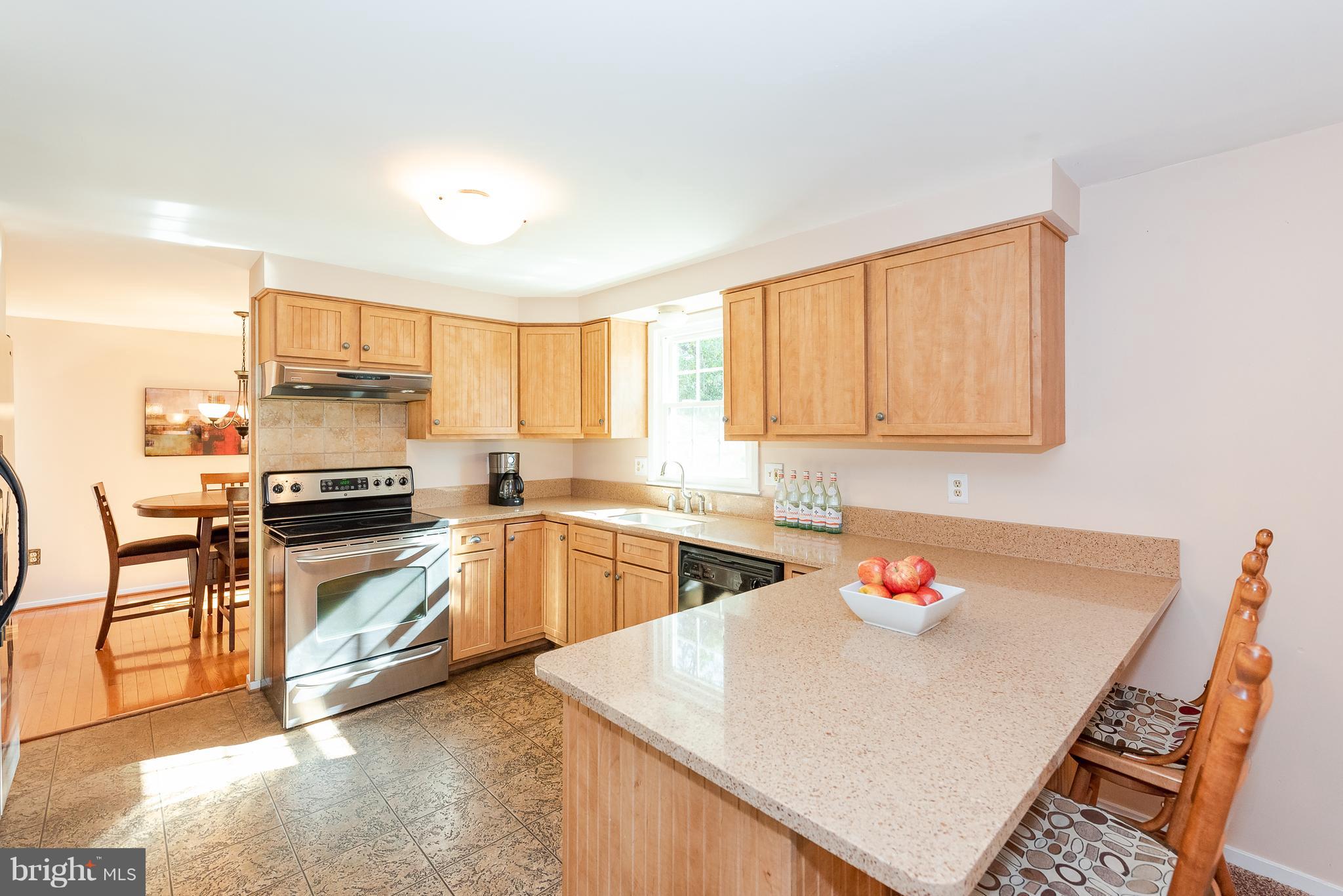 6641 Hunter Road Elkridge, MD 21075 - Photo 2 of 30 Kitchen
