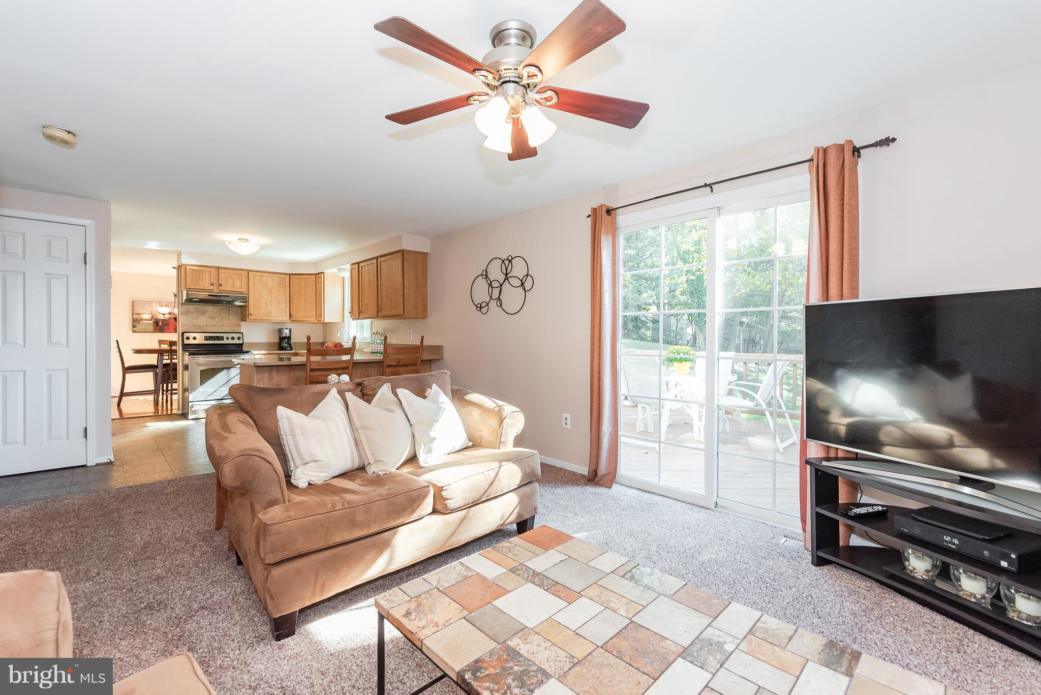 6641 Hunter Road Elkridge, MD 21075 - Photo 15 of 30 Family Room