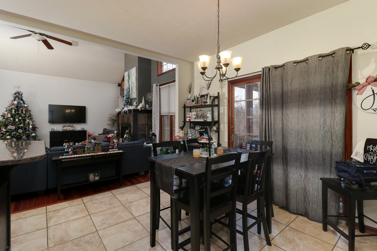 938 Kickapoo Drive Danvers, IL 61732 - Photo 13 of 49 a view of a dining room with furniture