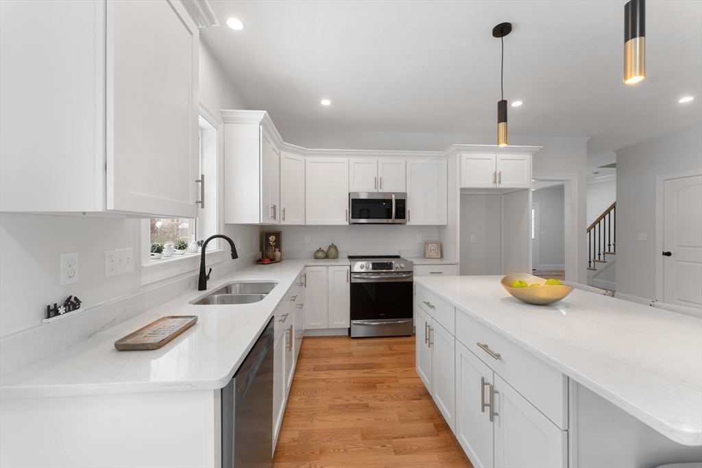 Lot 2 White Court Douglas, MA 01516 - Photo 6 of 10