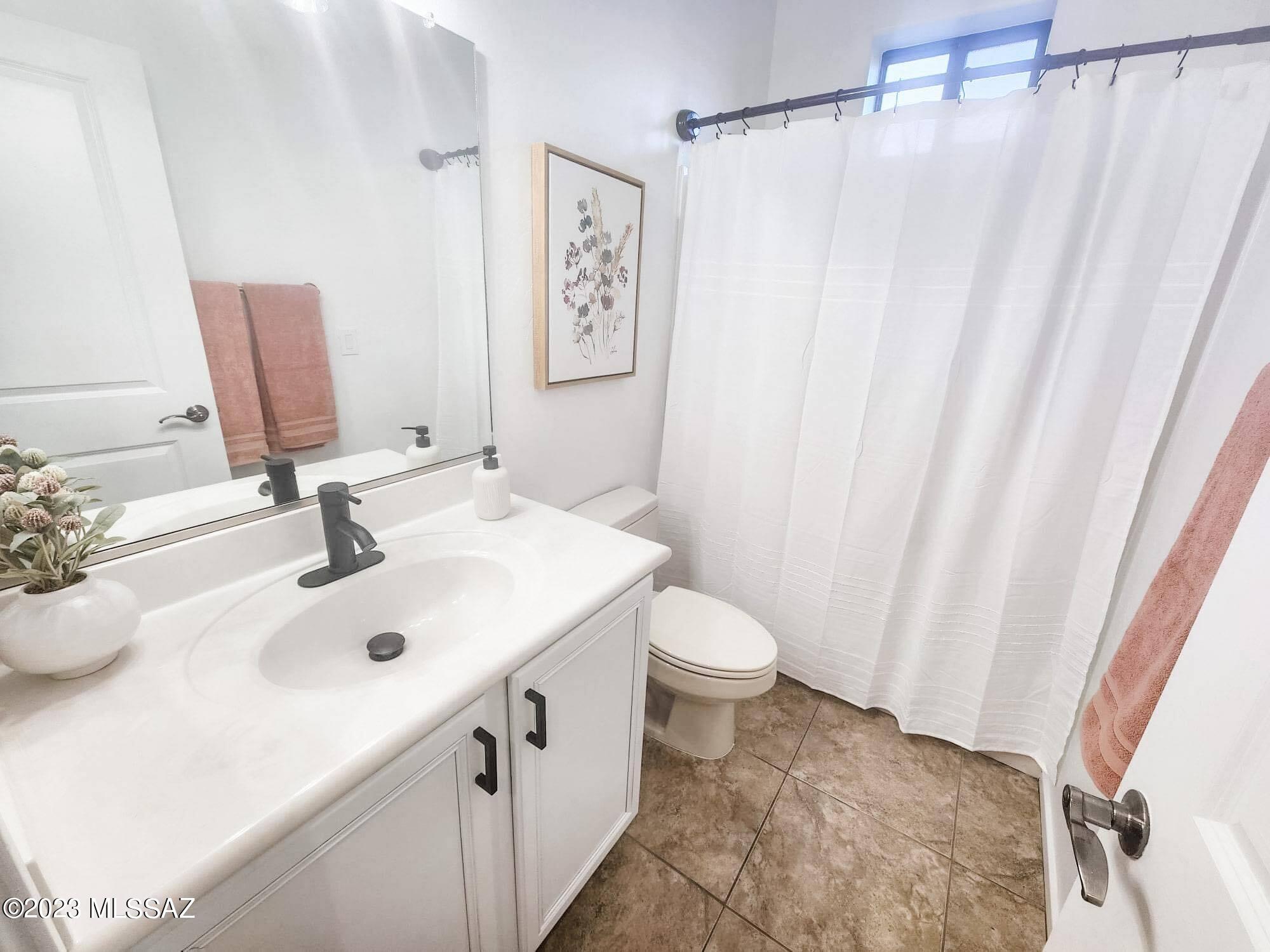 2026 East River Road, Unit 202 Tucson, AZ 85718 - Photo 12 of 13