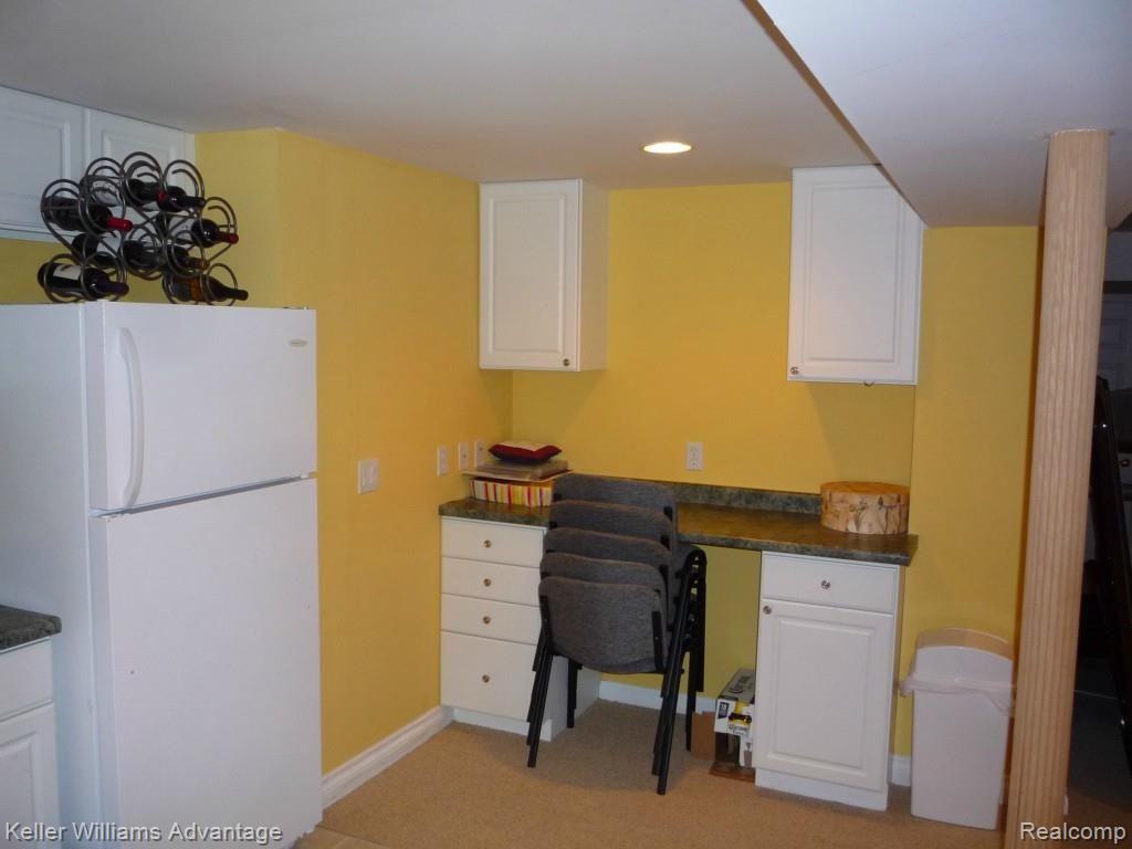47751 Pavillon Road Canton, MI 48188 - Photo 39 of 50 P1040565.jpg