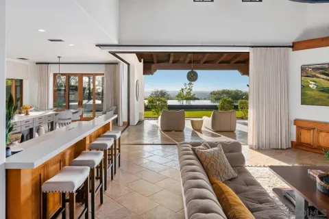 $6,995,000 | 8084 Entrada De Luz East, San Diego, CA 92127