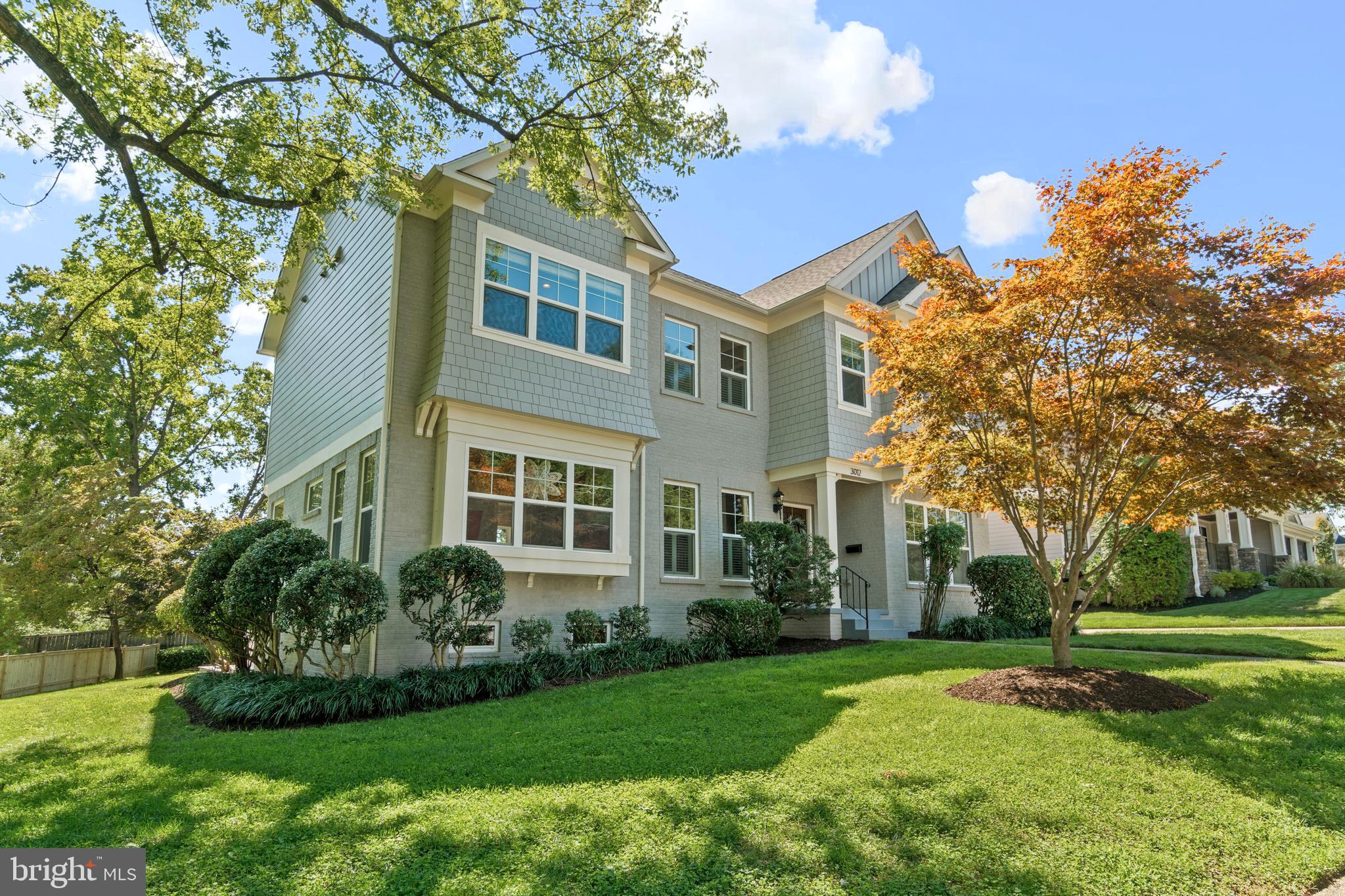 3012 North Rochester Street Arlington, VA 22213 - Photo 3 of 44 Gallery Image 3