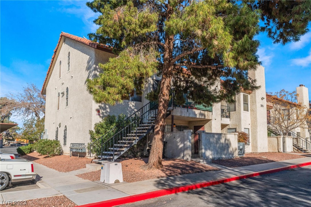 3976 Colors Court, Unit 34 Las Vegas, NV 89103 - Photo 2 of 28