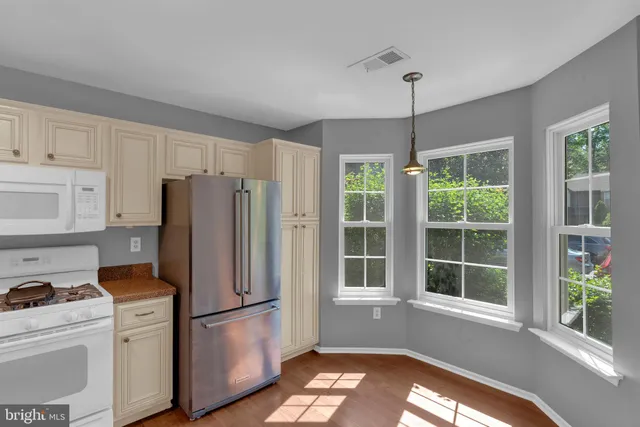 $395,000 | 1111 Hickory Court, Monmouth Junction, NJ 08852