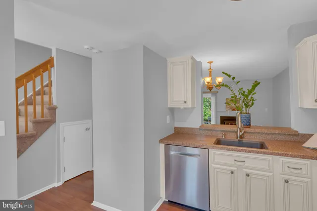 $395,000 | 1111 Hickory Court, Monmouth Junction, NJ 08852