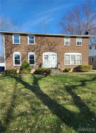 $317,777 | 114 East Summerset Lane, Amherst, NY 14228