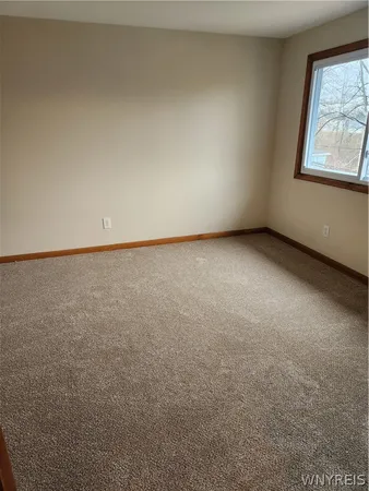 $317,777 | 114 East Summerset Lane, Amherst, NY 14228