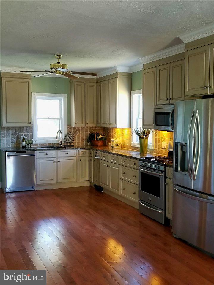 413 Chestnut Street Delta, PA 17314 - Photo 2 of 32 Gallery Image 2