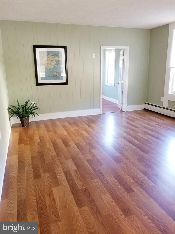 413 Chestnut Street Delta, PA 17314 - Photo 6 of 32 Gallery Image 6