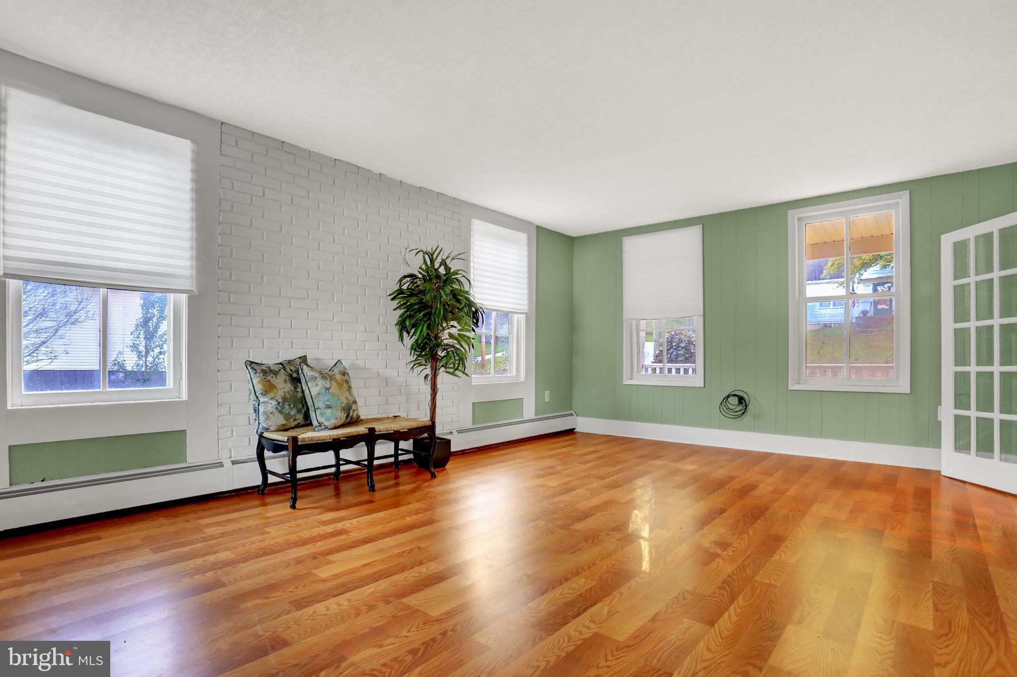 413 Chestnut Street Delta, PA 17314 - Photo 9 of 32 Gallery Image 9