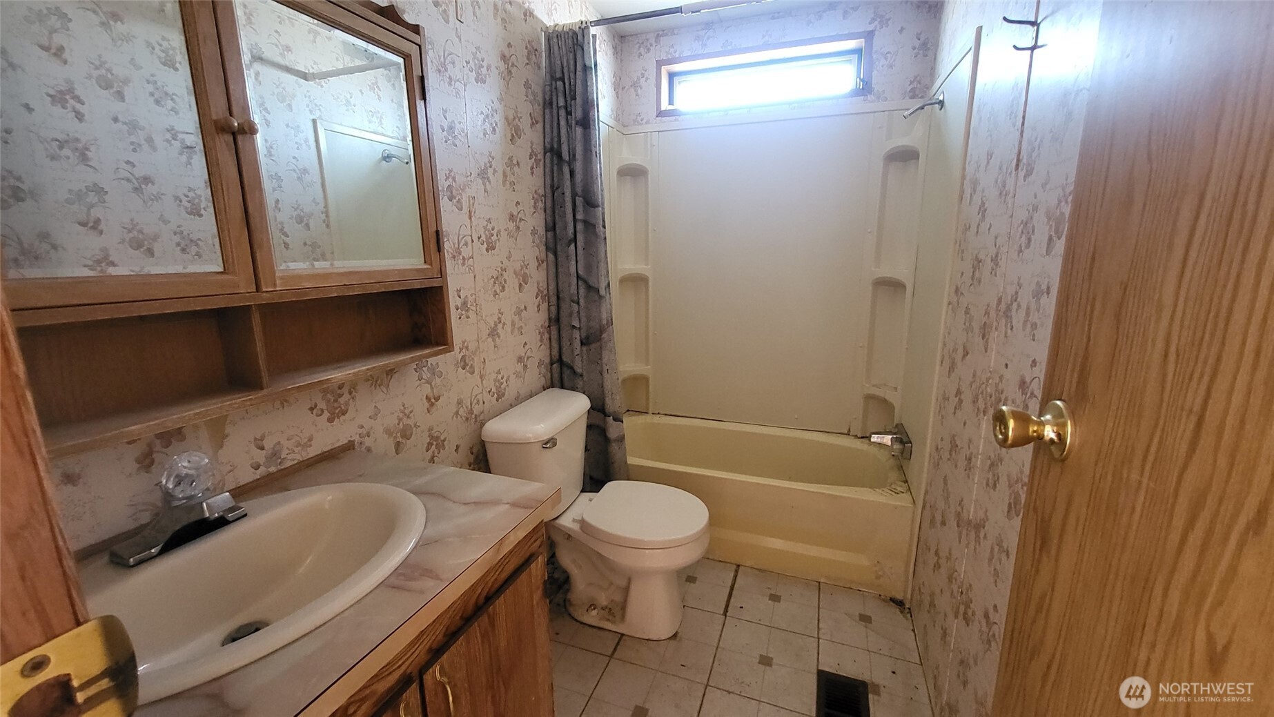 2750 Ne Road Soap Lake, WA 98851 - Photo 11 of 19
