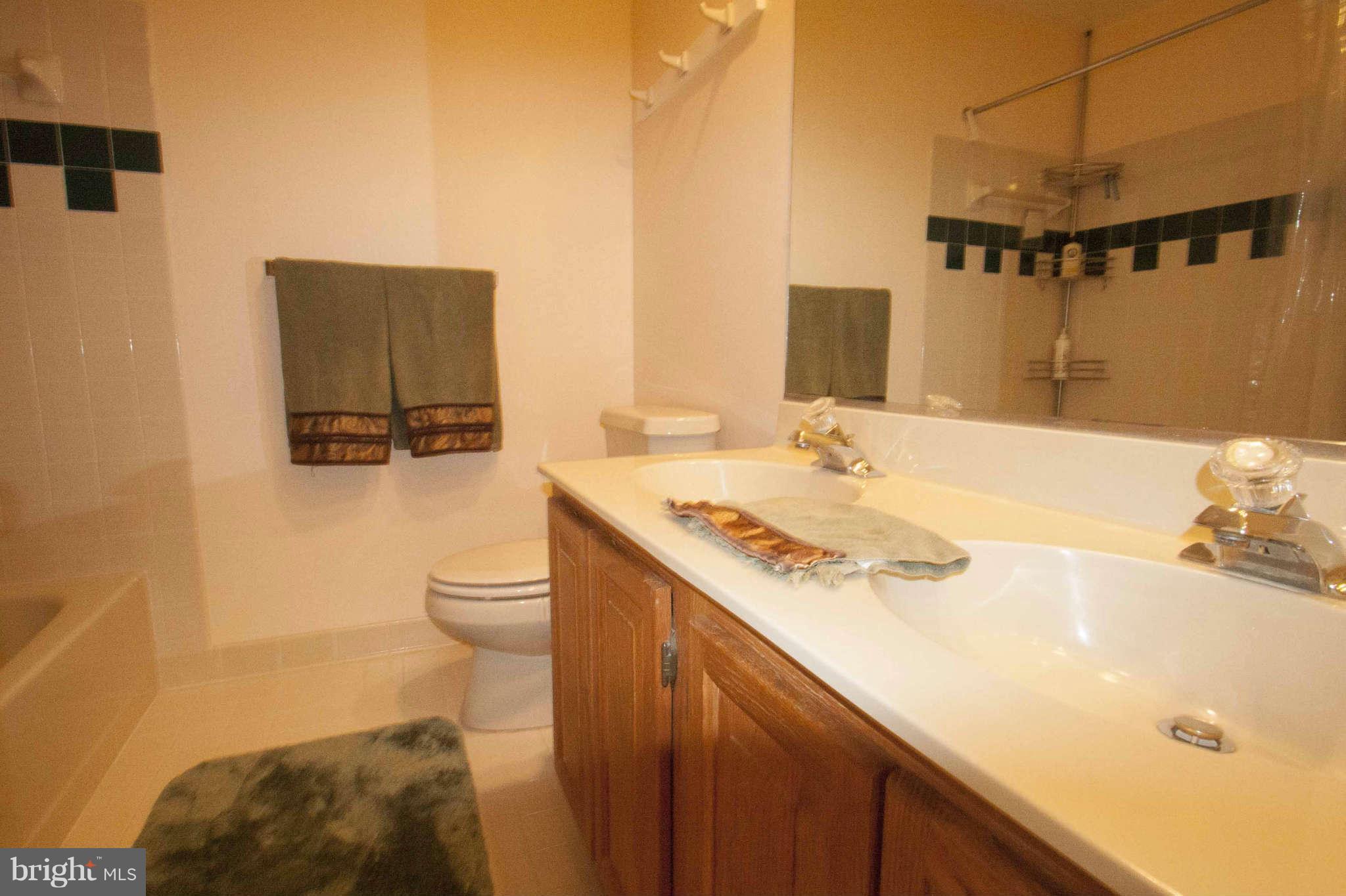 3 Little River Road Laurel, MD 20724 - Photo 16 of 30 Bath