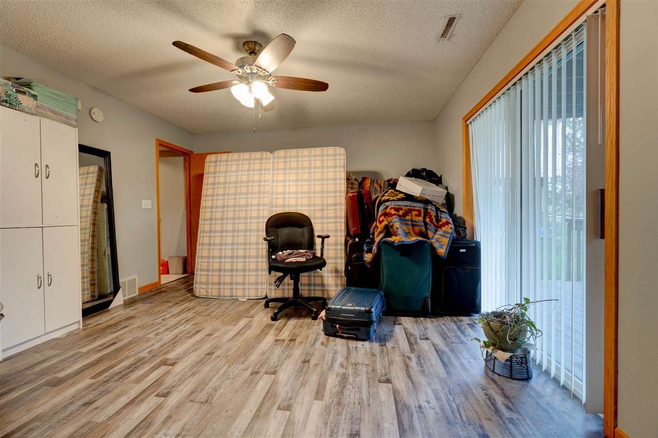 2236 Holiday Road Coralville, IA 52241 - Photo 25 of 31 Gallery Image 25