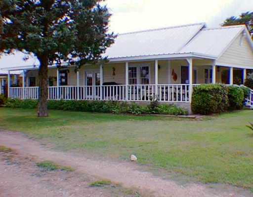 1014 Old Lockhart Road West Point, TX 78963 - Photo 1 of 1 Gallery Image 1