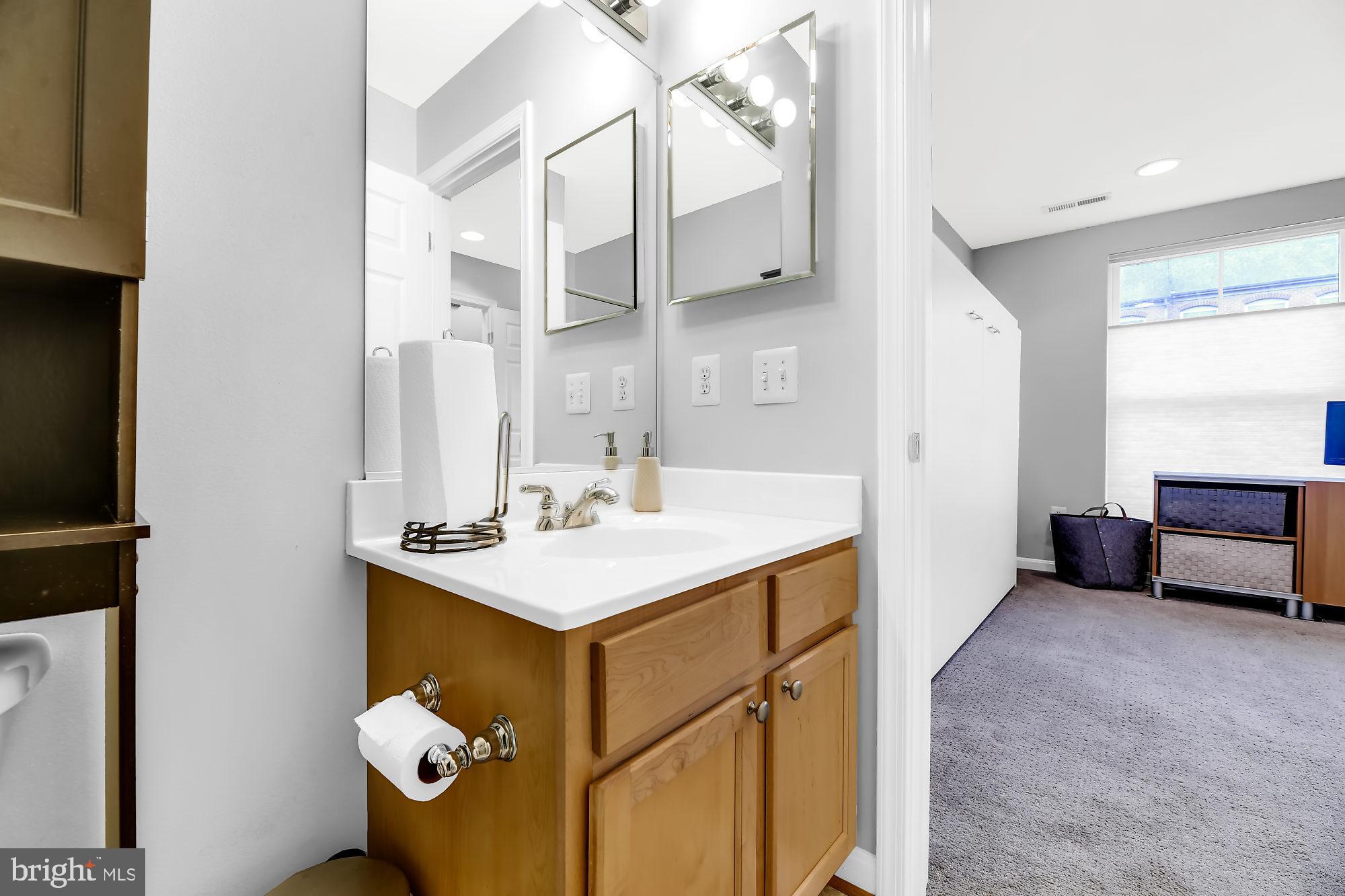 2090 Clipper Park Road Baltimore, MD 21211 - Photo 31 of 75 In-Law Suite