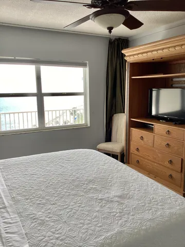 $3,700 | 3101 South Ocean Boulevard, Unit 924, Highland Beach, FL 33487