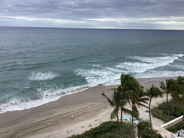 $3,700 | 3101 South Ocean Boulevard, Unit 924, Highland Beach, FL 33487