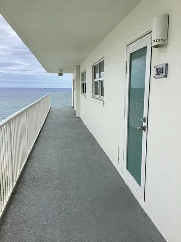 $3,700 | 3101 South Ocean Boulevard, Unit 924, Highland Beach, FL 33487