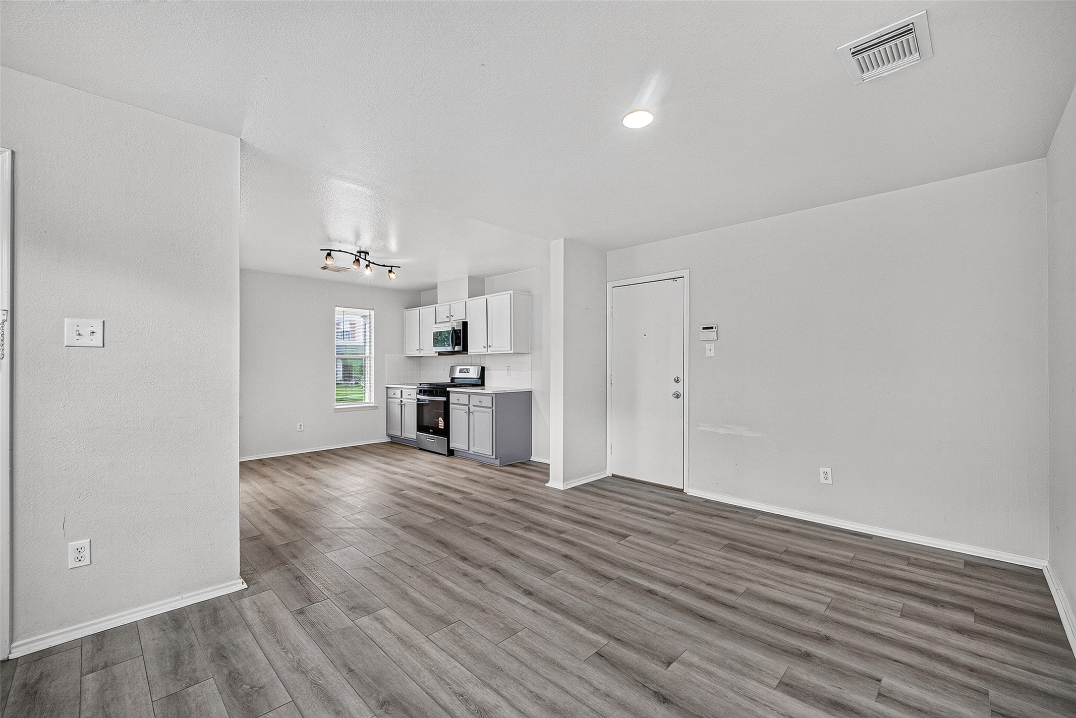 4119 Carmel Ridge Way Pasadena, TX 77503 - Photo 12 of 31
