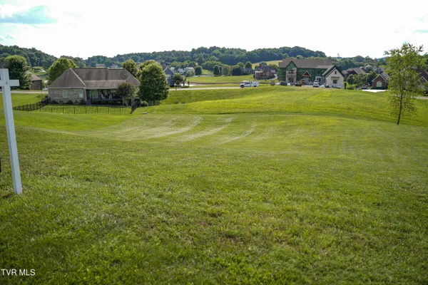 $114,900 | 112 Cardinal Point, Unit 50, Blountville, TN 37617